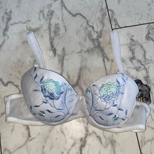 Women’s bra